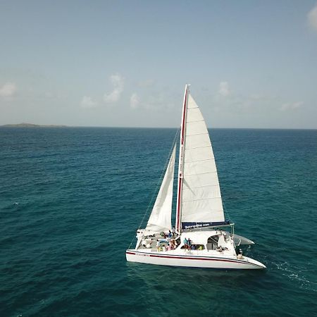 Bolongo Bay Beach Resort Bagian luar foto